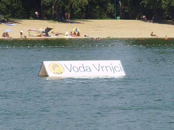 Trouglasti-bilbord-04